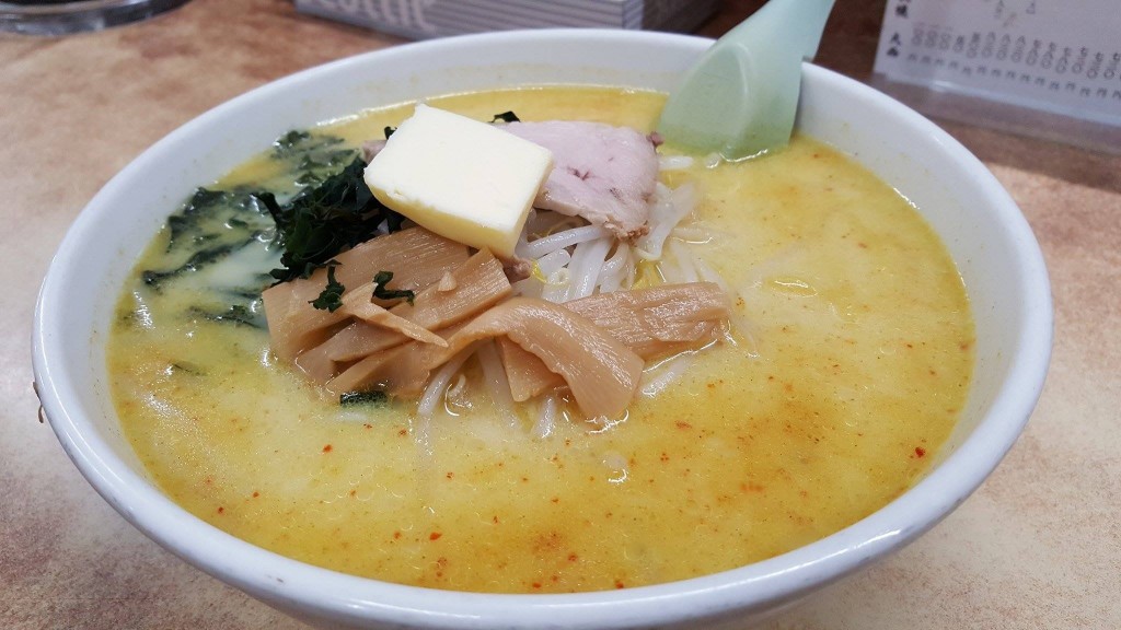 青森　味噌カレー牛乳ラーメン-1024x576